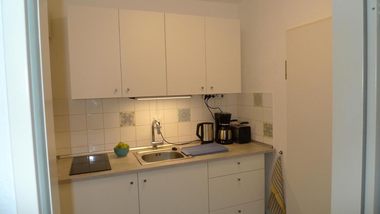 Aquamarin - Charmantes Appartement Mit Balkon Rostock Exterior photo